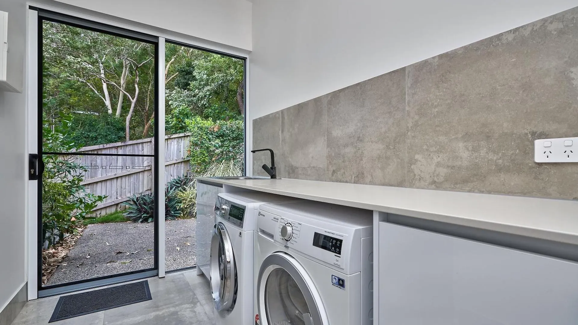 Canopy Views Holiday House With Heated Pool Palm Cove Australia